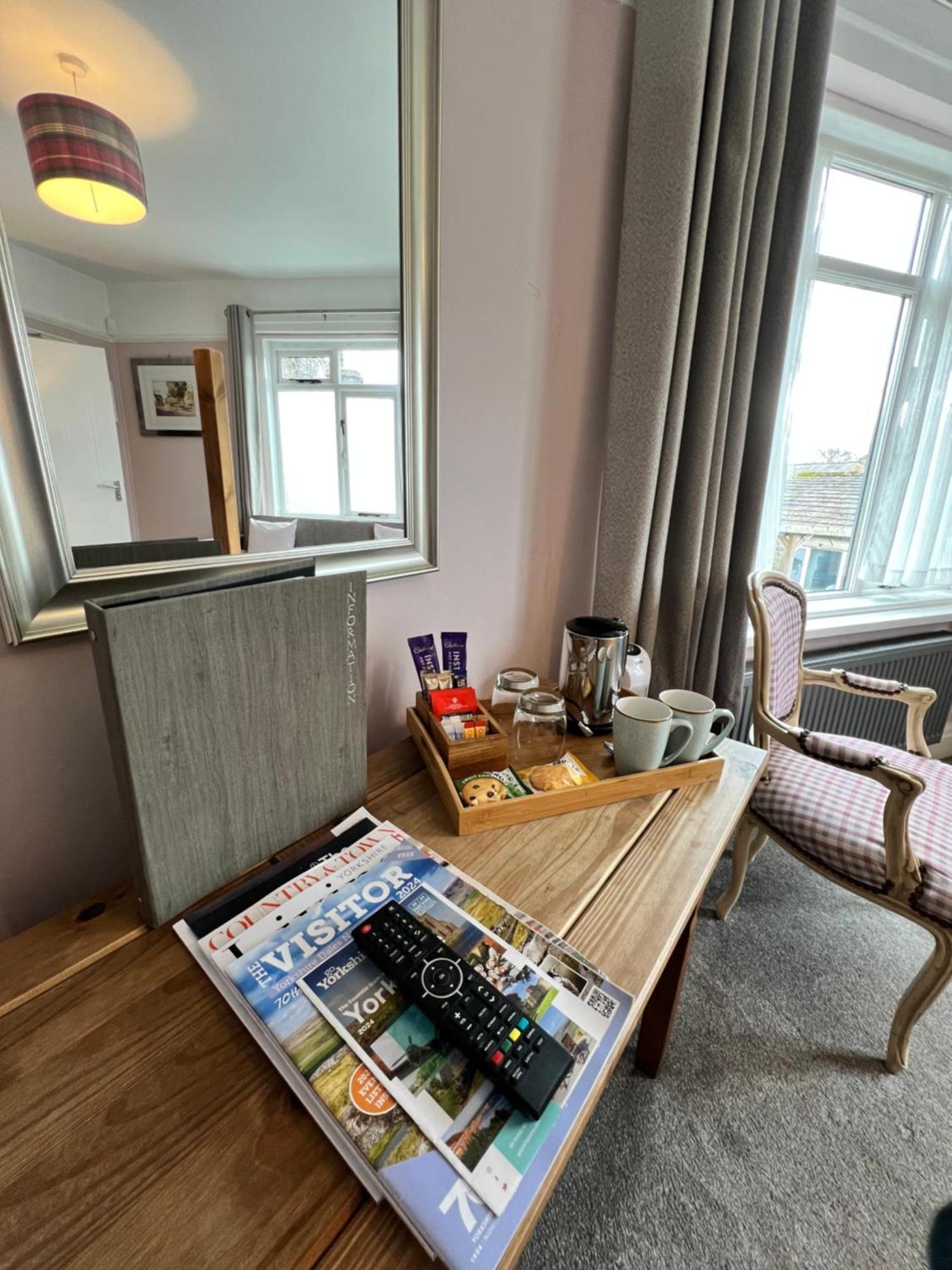 Devonshire Arms Inn Cracoe Экстерьер фото