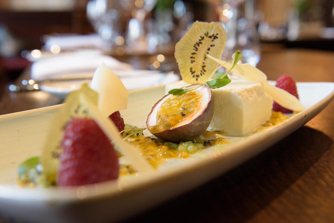 Devonshire Arms Inn Cracoe Экстерьер фото